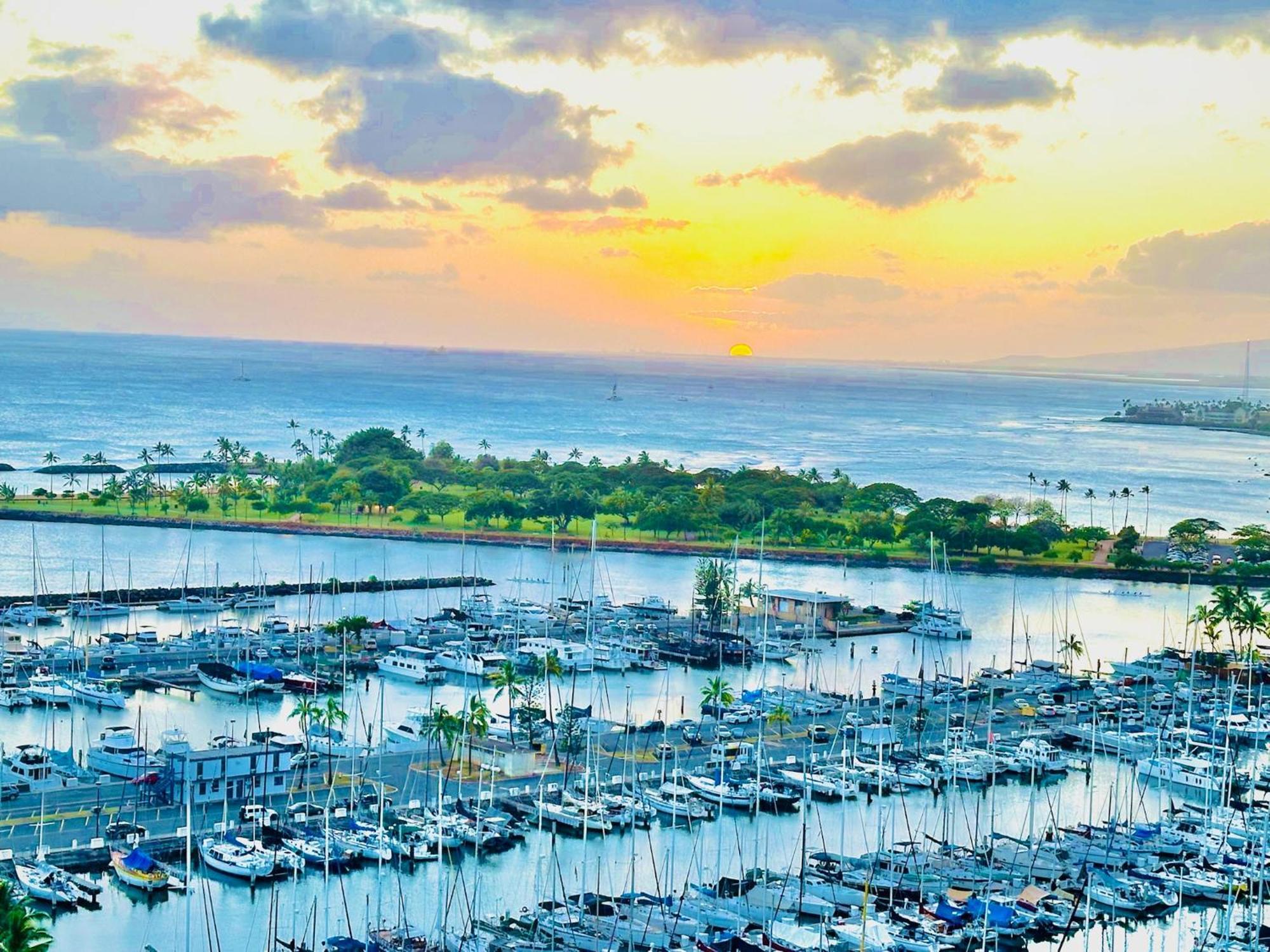 Waikiki Beach Experience! Luxury Oceanview Suite! Honolulu Kültér fotó